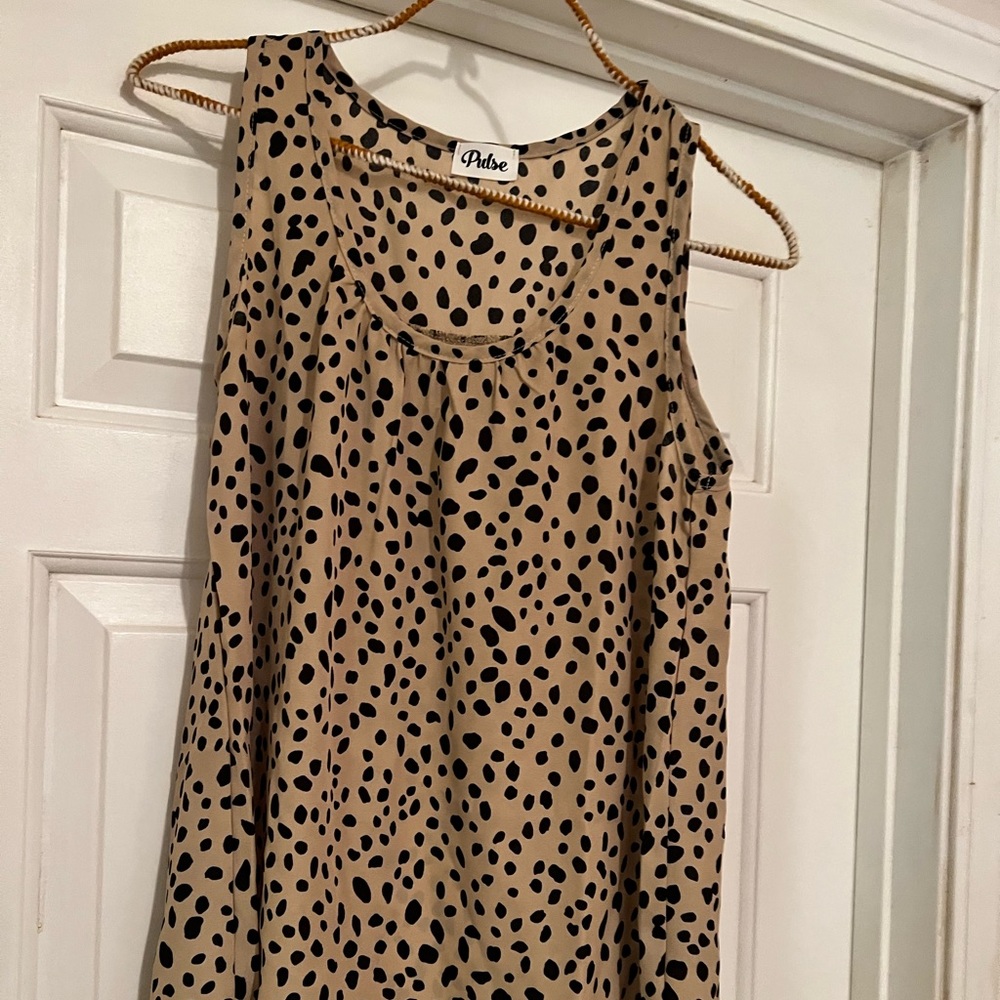 Women's tank top.